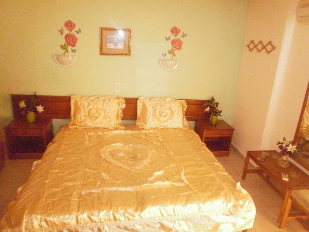 Tassos 2*